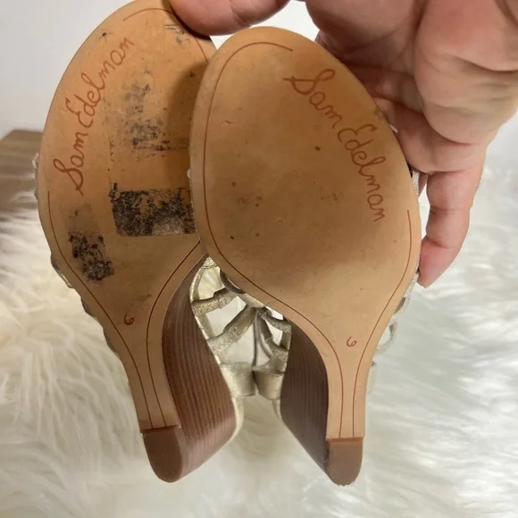- SAM EDELMAN Gold Fringe Sandal Size 6 - Picture 13 of 17